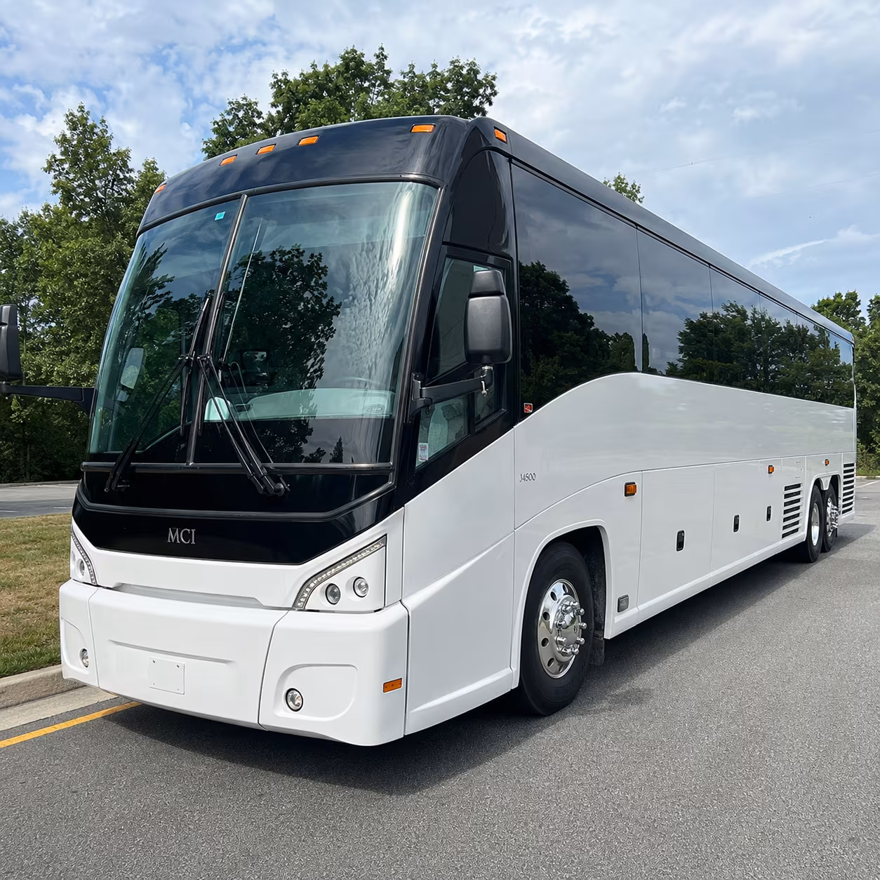 airport transfers to ontario international airport make more sense with a bus