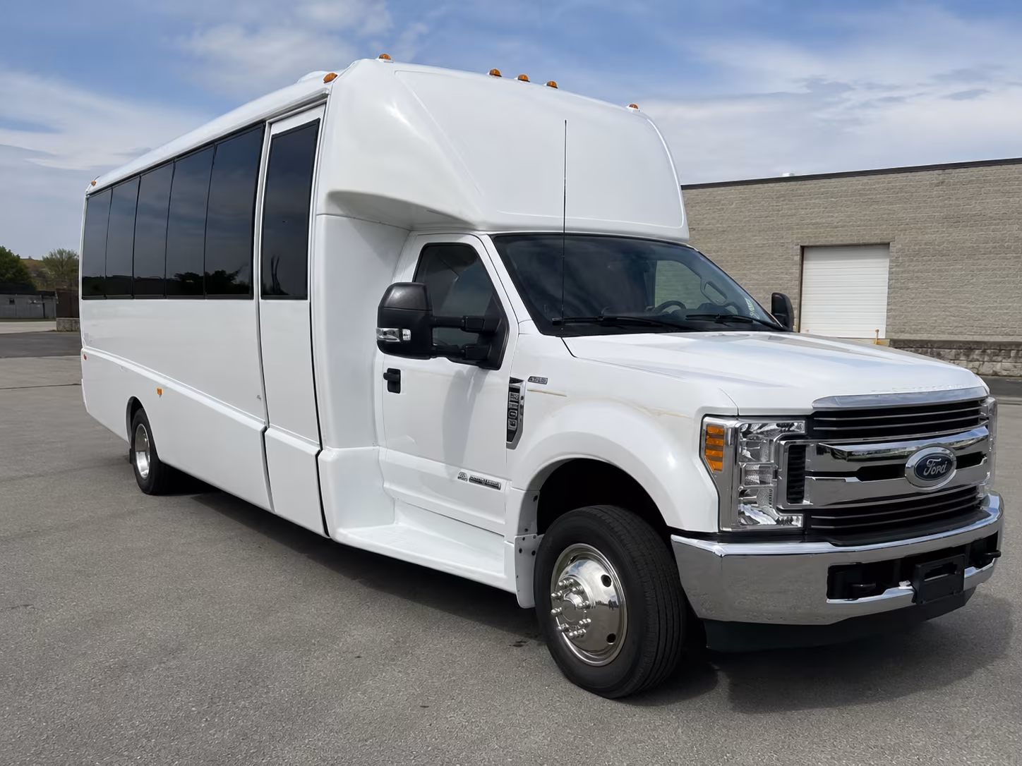 fontana book charter buses for your fontana government or military group