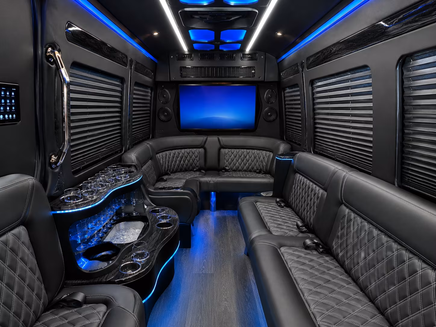 sanbernardinocharterbuscompany com makes getting to crypto com arena and kia forum from san bernardino easy
